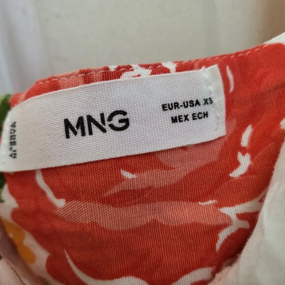 Mango Floral Romper - Picture 2 of 2